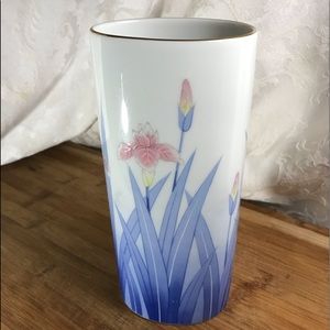 Vintage 80’s Style Otigari Japan Iris Vase w Gold Trim
